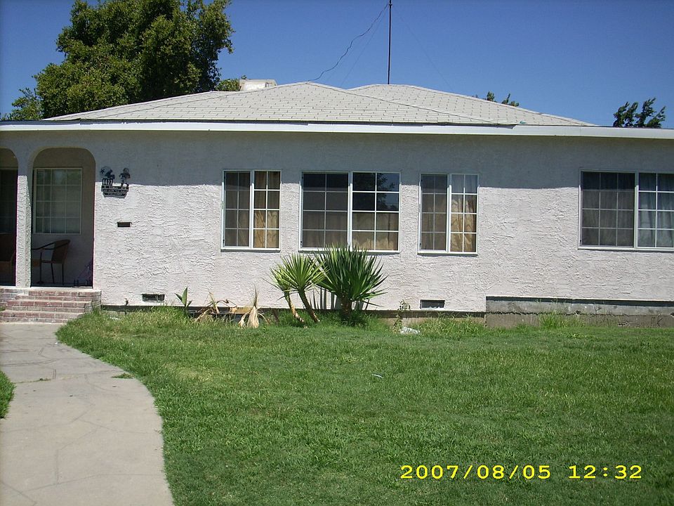 1st image of 4427 E Lyell Ave