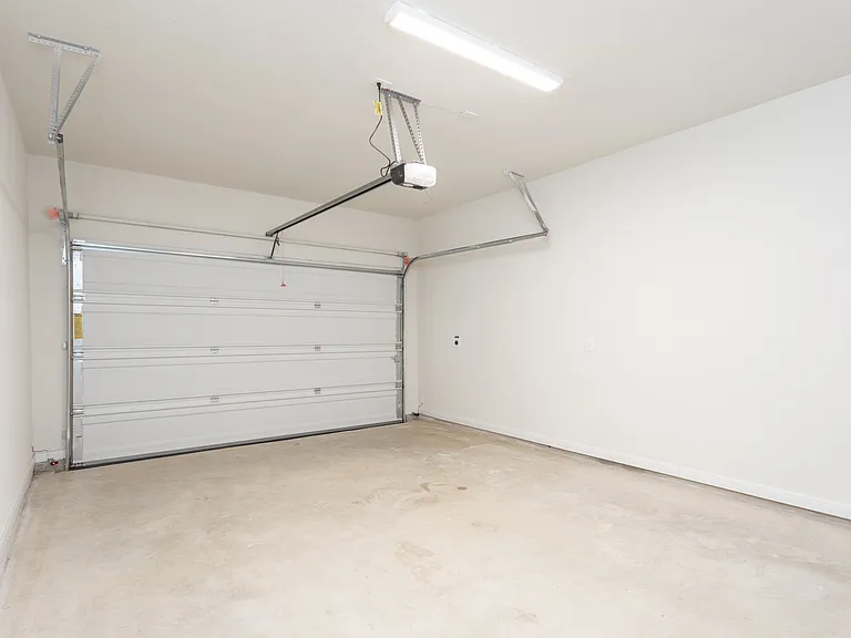 10351 Lynwood Br #102 — Photo 16