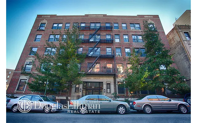 Sold by Douglas Elliman | media 22