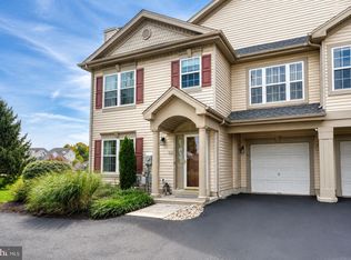 1101 Julian Dr W, Warwick, PA 18974