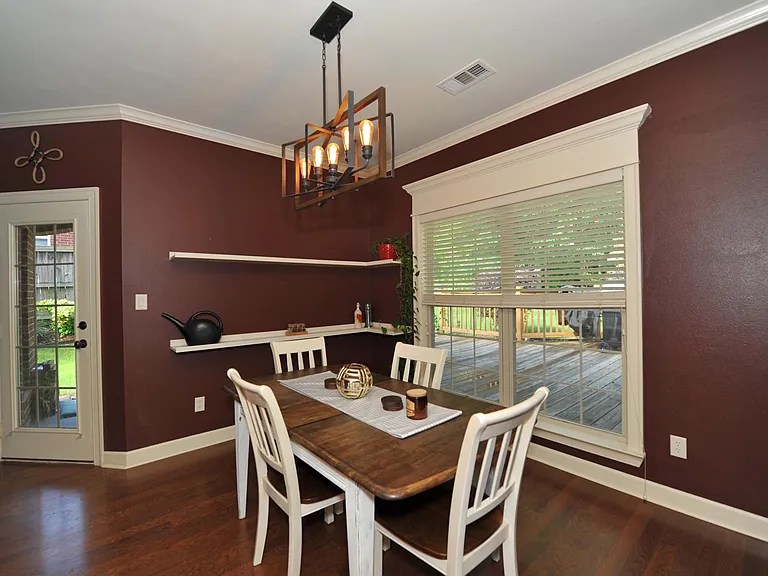 1416 Lansing St — Photo 9