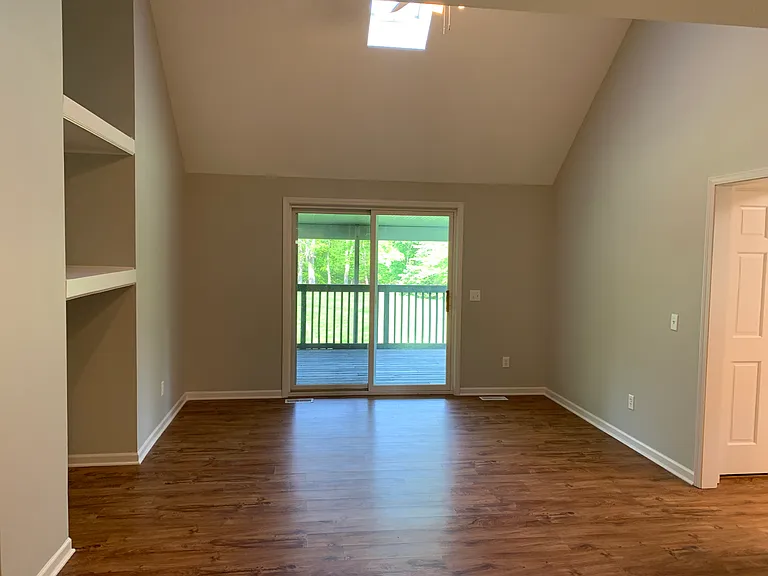 764-1 N Meridian Rd — Photo 15
