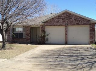 8520 Horse Whisper Ln, Fort Worth, TX 76131
