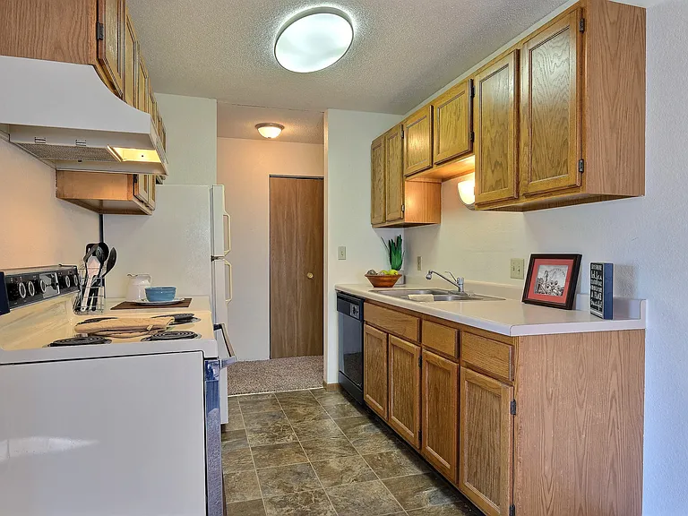Place One Apartments | 2 Bedroom | Kitchen