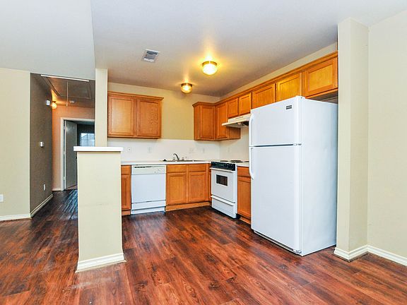 5th image of 2329 Pheasant Ln