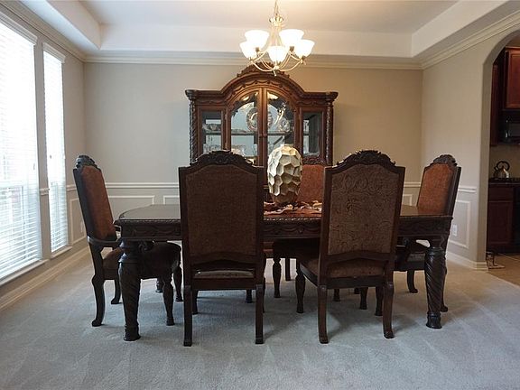 5th image of 4112 Livorno Ln