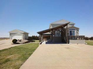 11905 N 141st St, Waverly, NE 68462