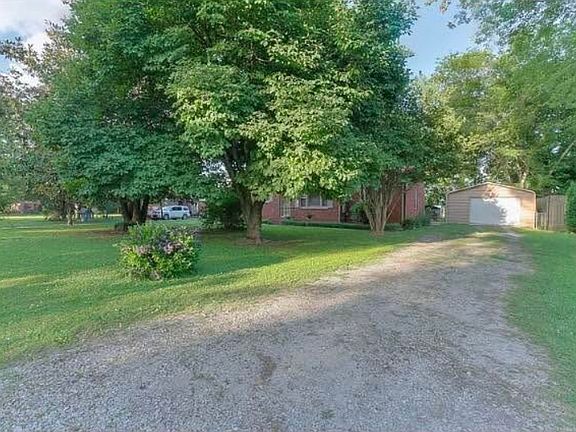 2nd image of 607 Olympia Pl