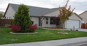 3 bedroom 1.75 bath ramber, 2 car garage, curbing & ug sprinklers.