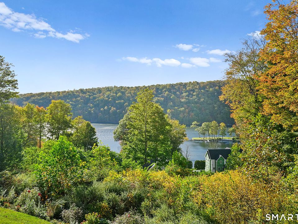 1st image of 128 Carmen Hill Road