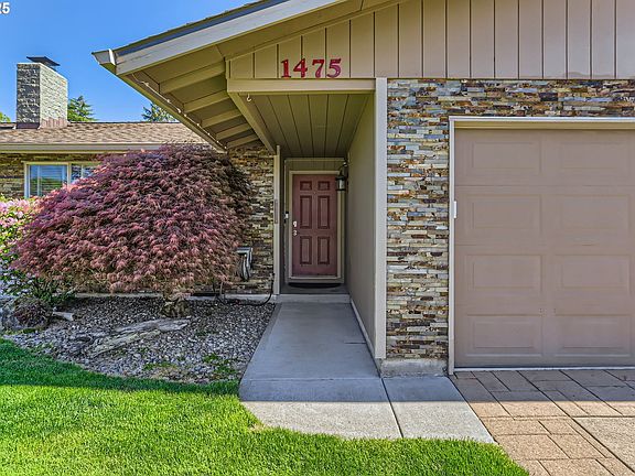 5th image of 1475 NE Oleander Ln