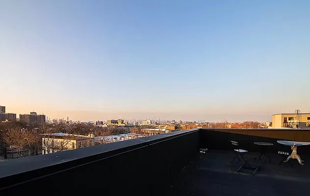 Rented by Reavis | media 22