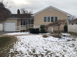 3748 Mill Rd, Seaford, NY 11783