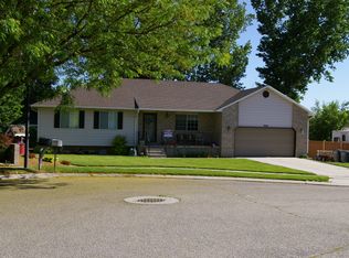 1906 W Peach Tree Cir, South Jordan, UT 84095