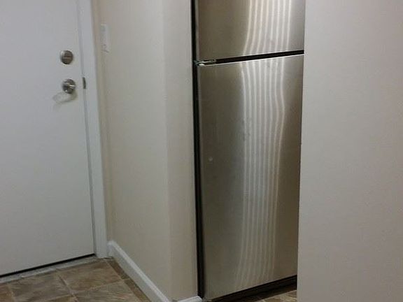 4th image of 535 S 37th St APT 101