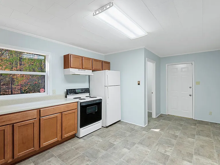 3516 Four Seasons Dr — Photo 4
