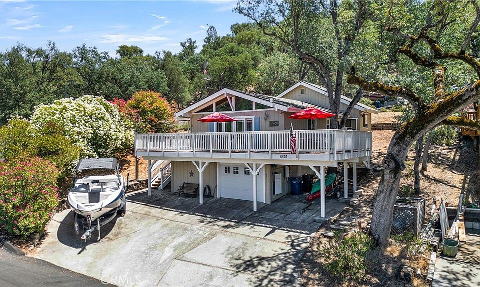 1st image of 8676 Landlubber Ln