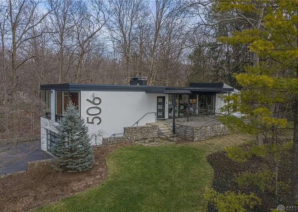 1st image of 506 Walnut Springs Dr
