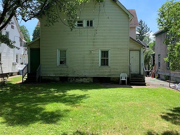 4th image of 61 Endicott Ave