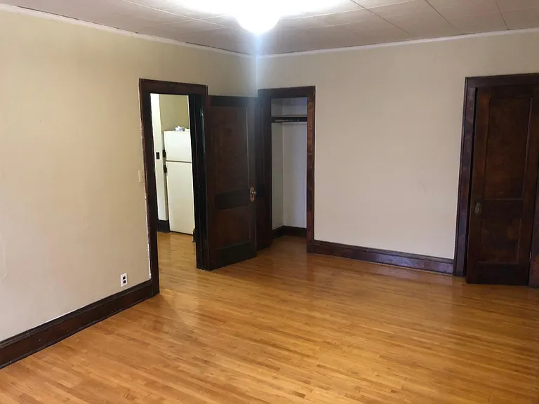 517 Asbury St #9 — Photo 8