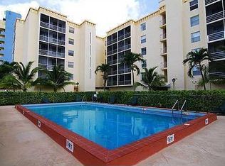 2935 NE 163rd St #U, North Miami Beach, FL 33160