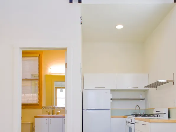 1034 Forrester St NW, Albuquerque, NM 87102
