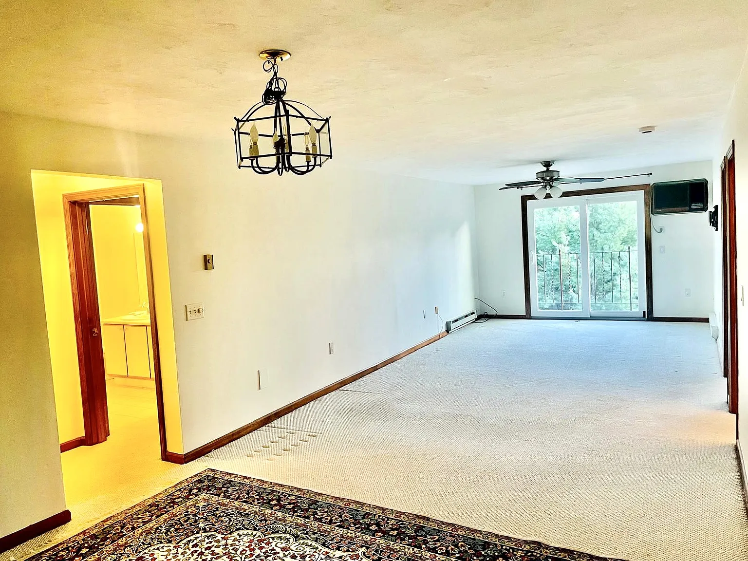 2 bed, 1161 sqft, $2,250 — Photo 4
