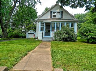 53 Spring St, Glastonbury, CT 06033