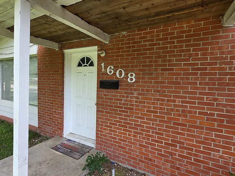 1608 River Oaks Dr — Photo 10