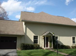 602 Tyrone Rd, Morgantown, WV 26508