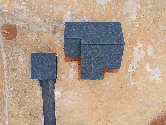 4th image of 110 Big Rock Road