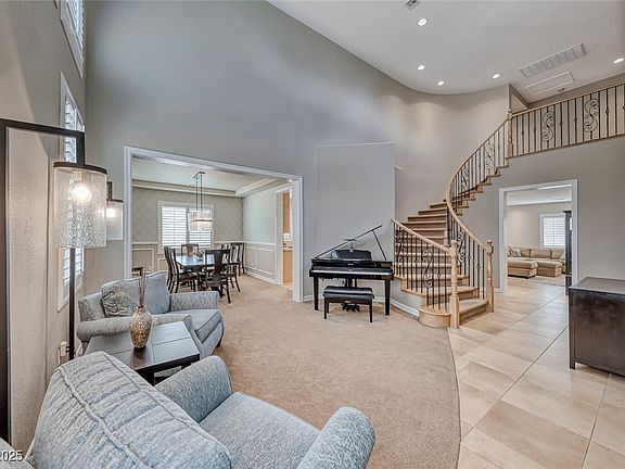 4th image of 193 Glenbrook Estates Dr