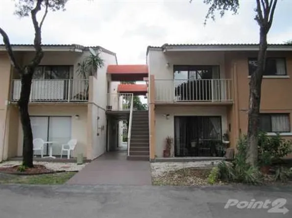 7135 NW 179th St APT 110, Hialeah, FL 33015