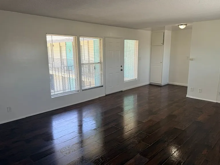 6351 Linden Ave — Photo 9
