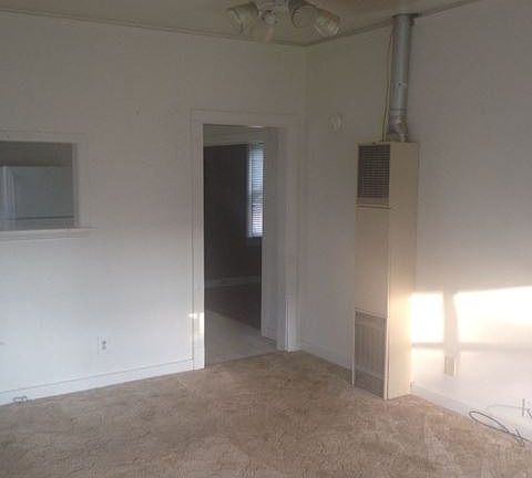2nd image of 1219 Wallace St