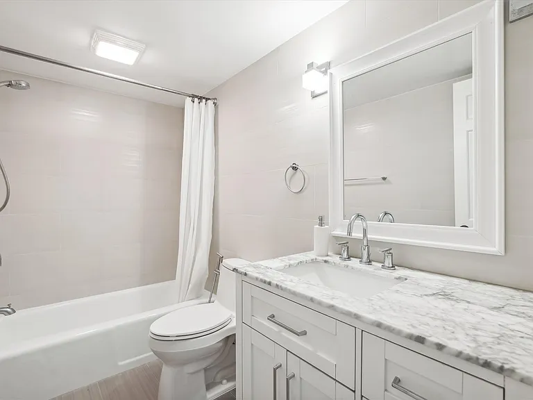 7621 Tremayne Pl #111 — Photo 20