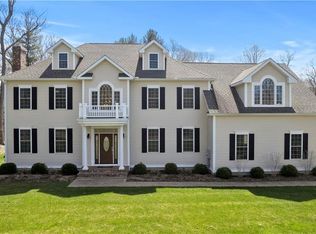 163 Pine Grove Rd, Guilford, CT 06437