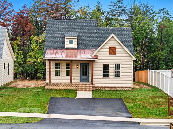 2569 Layne St