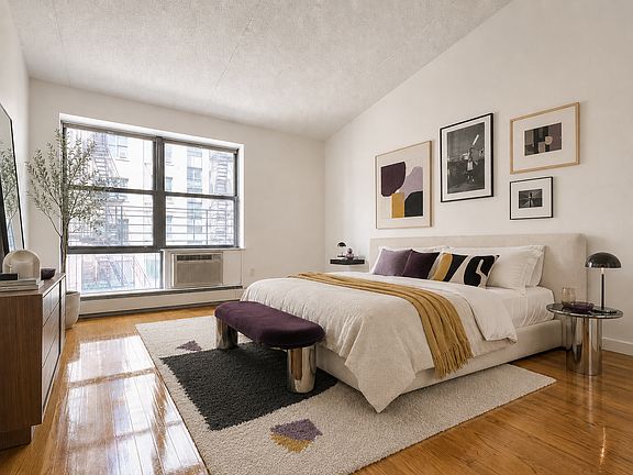 3rd image of 4469 Broadway Unit 413