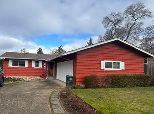 925 W 24th Ave, Eugene, OR 97405