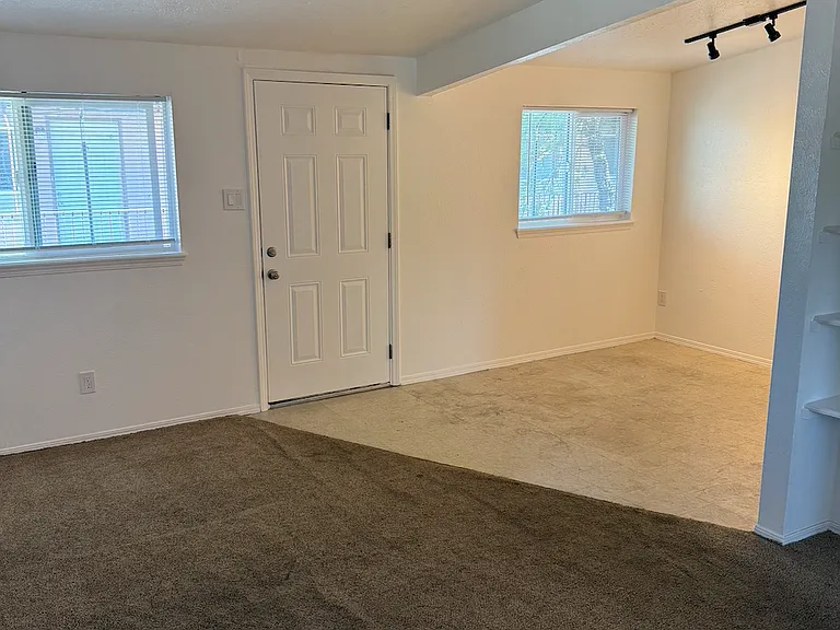 501 Columbia Dr SE #24 — Photo 4