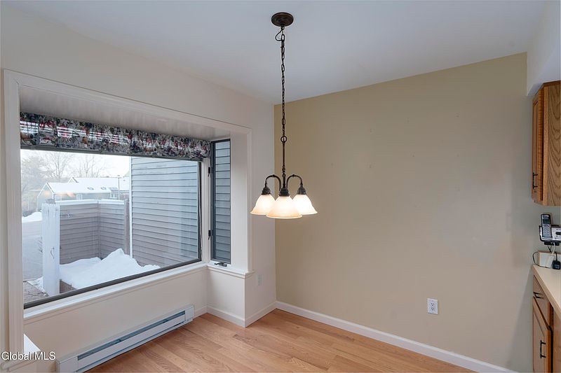 5th image of 12 Collins Terrace