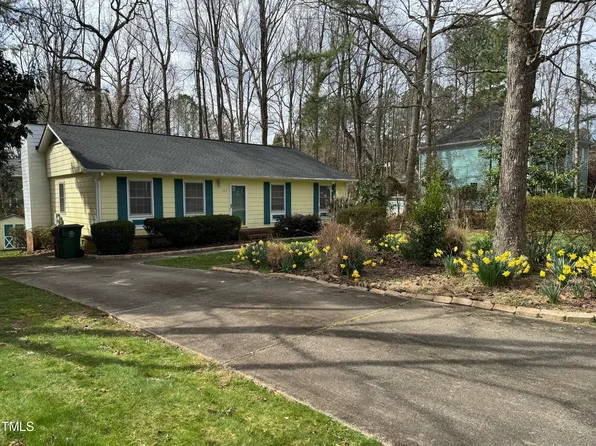 203 Coorsdale Dr, Cary, NC 27511