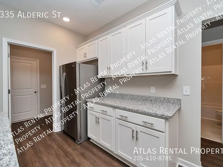 4335 Alderic St — Photo 15