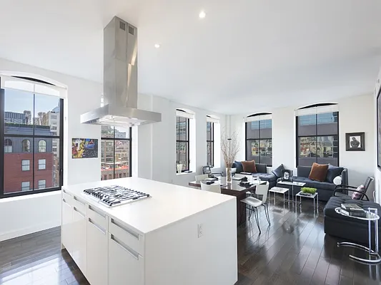 Sold by Sotheby's International Realty | media 11