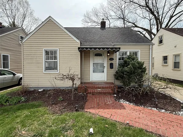 24411 Union St, Dearborn, MI 48124