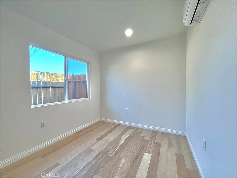938 E Sandra Ave #B — Photo 5