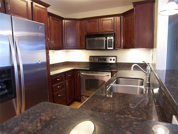 4th image of 506 Canyon Dr Unit 84