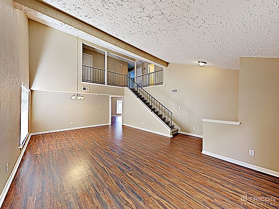 5th image of 3714 Camphor Dr