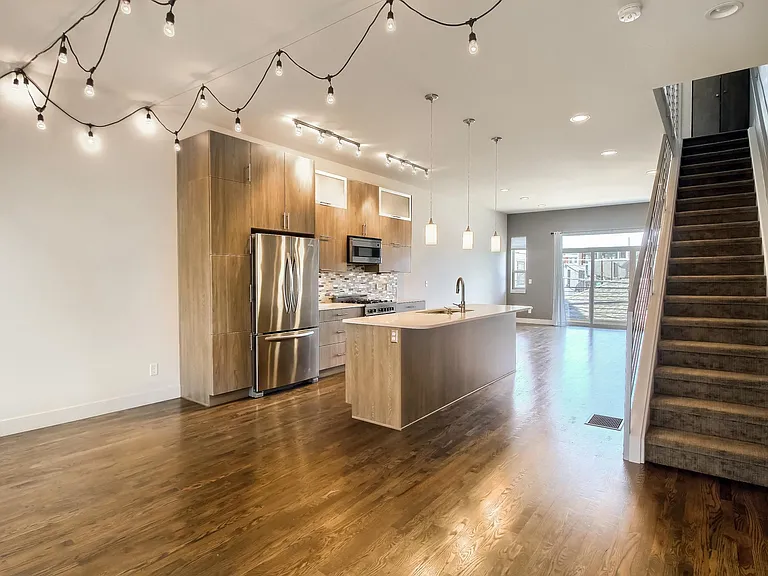 2103 W 32nd Ave #9 — Photo 19